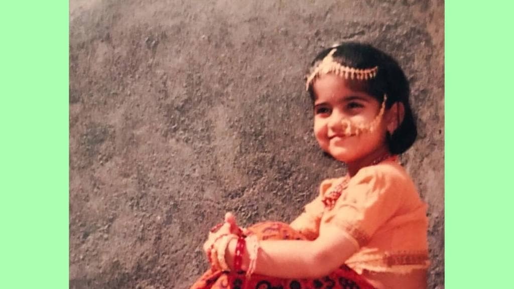 actress amruta deshmukh shared her childhood photo