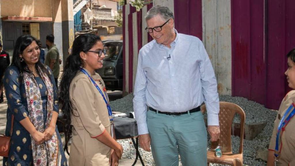 microsoft ceo bill gates praises india postal worker shares pic with her