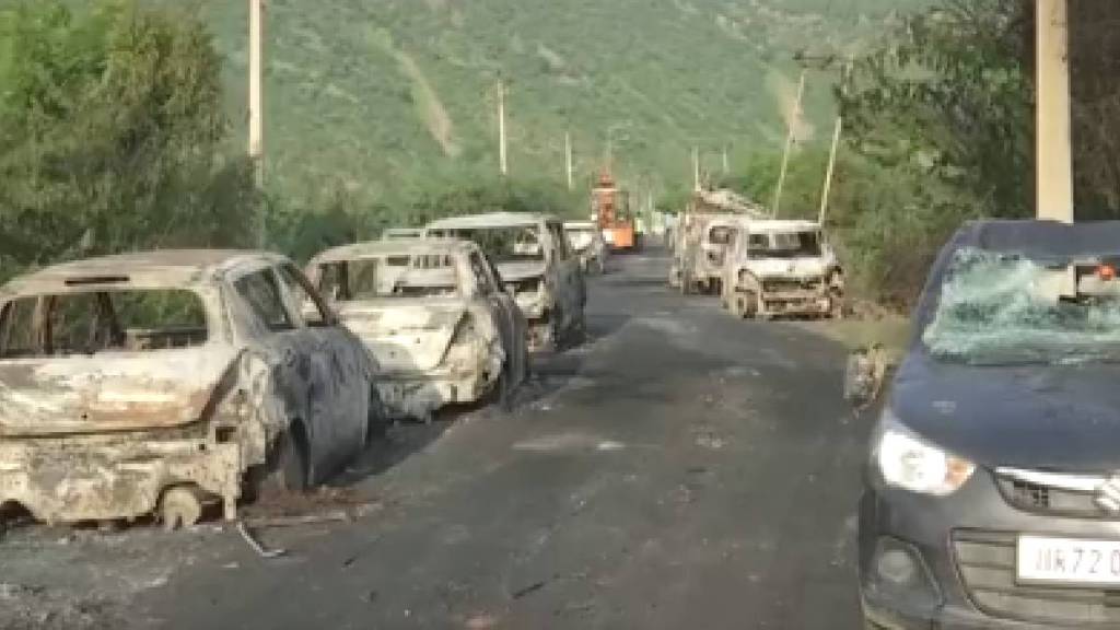 stone pelting hindu group shobha yatra in haryana