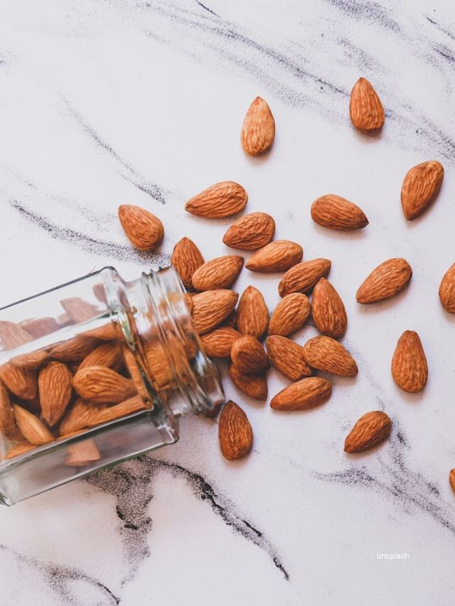 Almonds (unsplash)