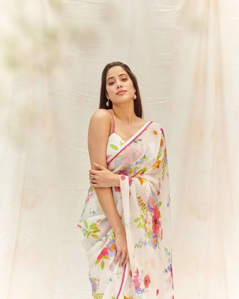 Janhvi Kapoor Janhvi Kapoor latest photos | Janhvi Kapoor movies | Janhvi Kapoor instagram