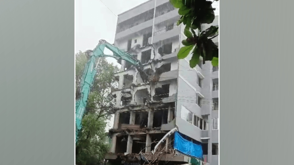 bombay high court provide adequate police force demolish illegal building gaondevi dombivli