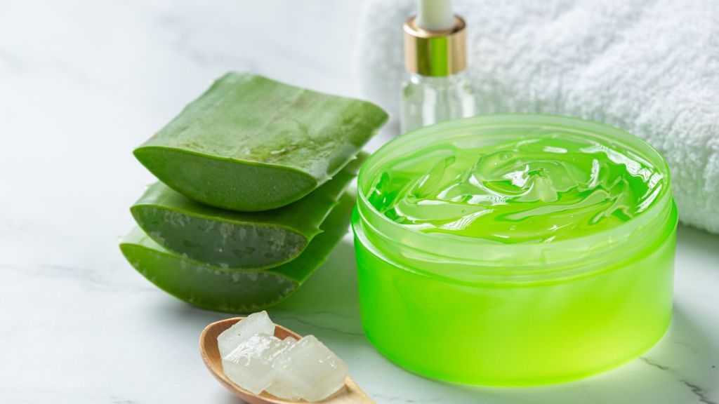 how to use aloe vera gel for hair regrowth long hair home remedies snk 94