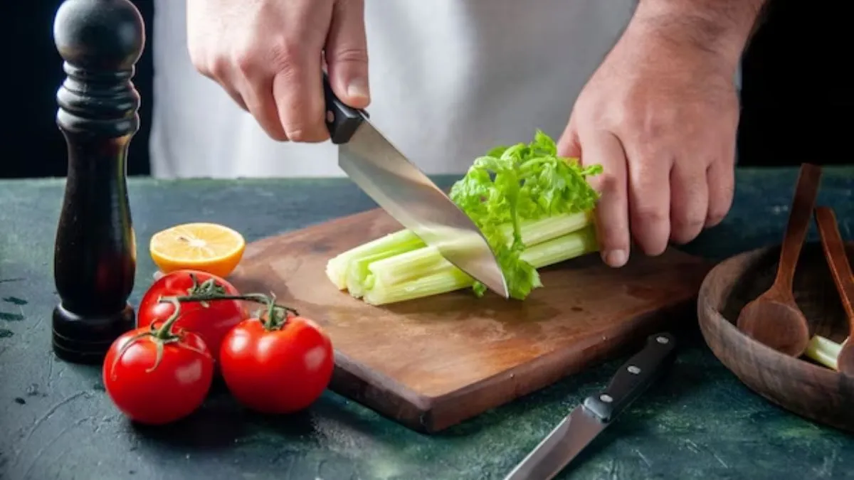 Knife Sharpening Tips How To Sharpen Knives Kitchen Hacks Knife   Photo 2023 08 25T170119.134 