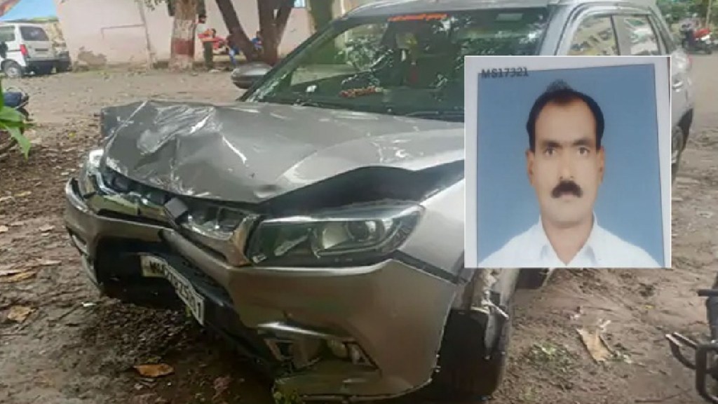 police officer of Jalalkheda hit a bike rider in nagpur