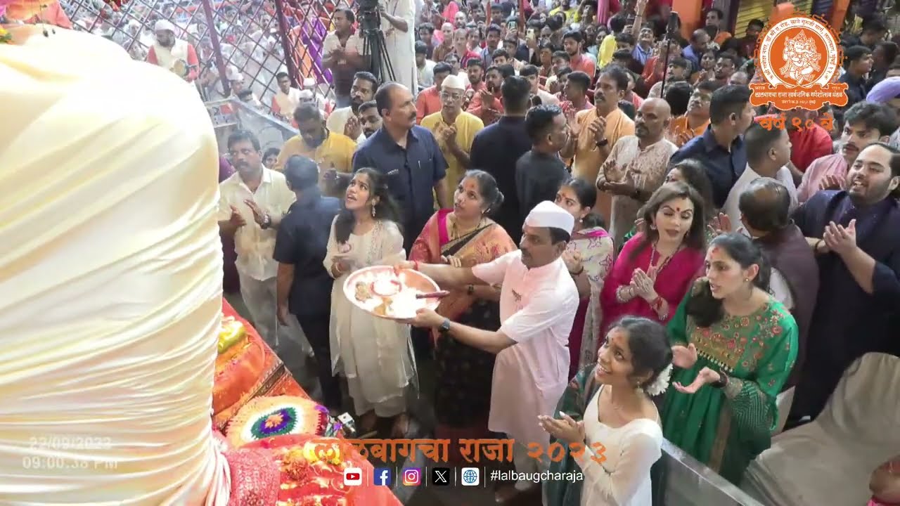 Lalbaugcha Raja 2023 Celebrity Visit Photos