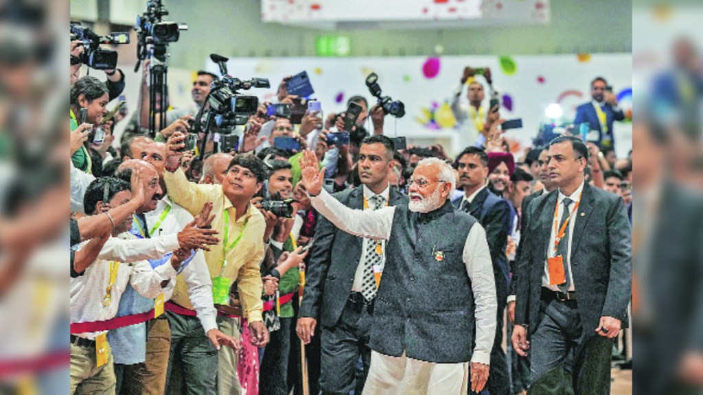 Narendra modi with reporters