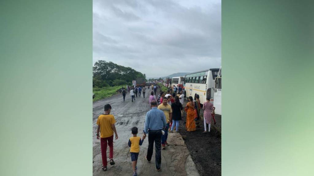 Traffic jam at Wadkhal