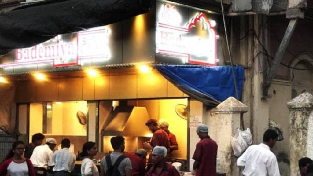 Mumbai’s popular ‘Bademiya’ eatery temporarily closed for not having valid licences