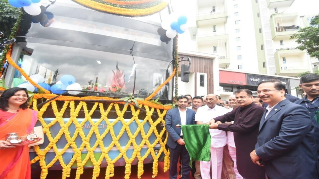 Nagpur double decker bus