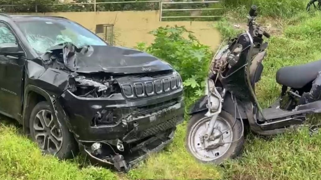 accident on old mumbai pune highway