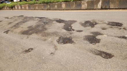 kharghar potholes, kharghare residents, concretization in kharghar,