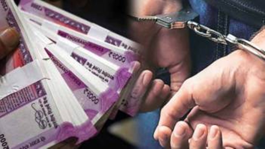 vasantrao naik mahamandal jalgaon district manager arrested for taking bribe