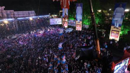 enthusiasm of youth in dahi handi