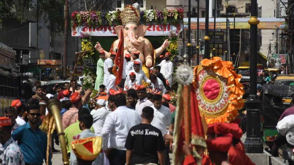 nagpur tulsi baug ganpati arrived with great cheer