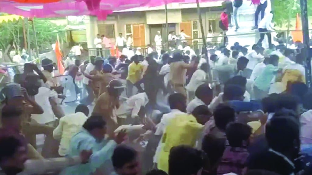 jalna lathi charge