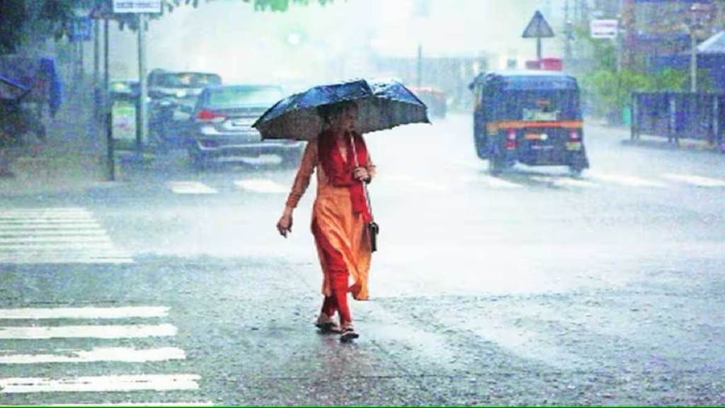 mumbai rains heavy showers in mumbai area heavy rain In mumbai