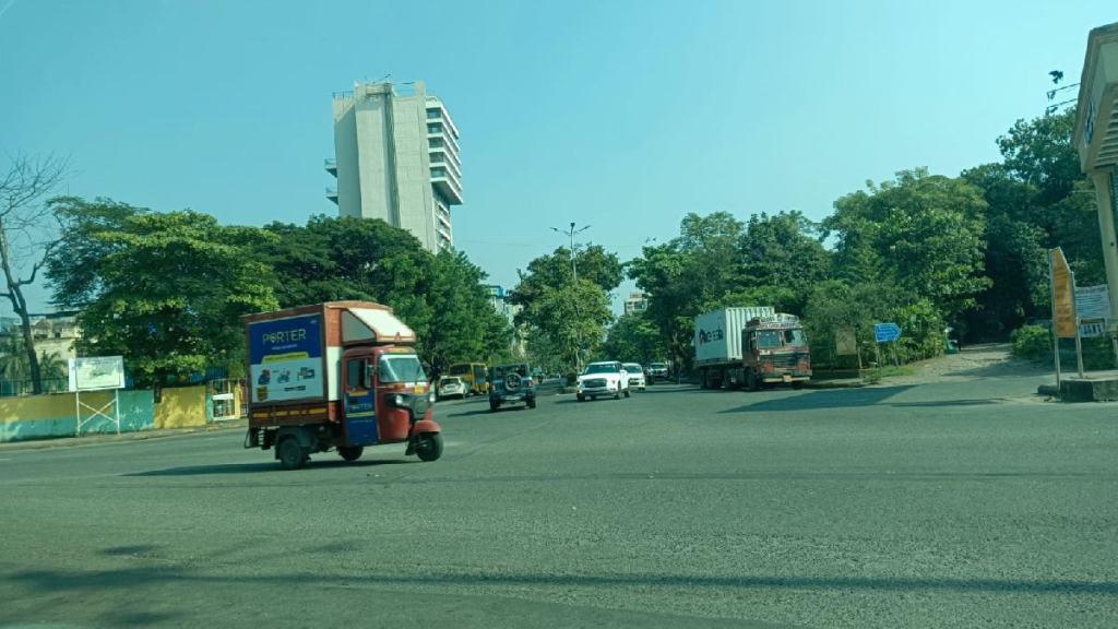 High risk of accidents at Tandel Maidan Chowk