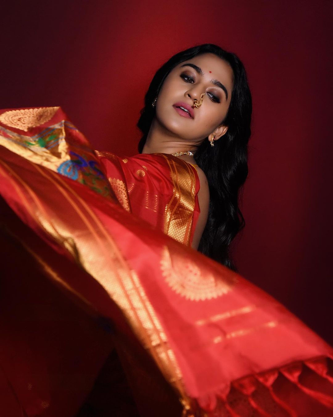 Mrunmayee Deshpande Red Paithani Dress