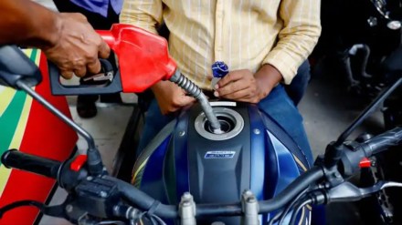 Petrol Diesel Price Today 14 April 2024