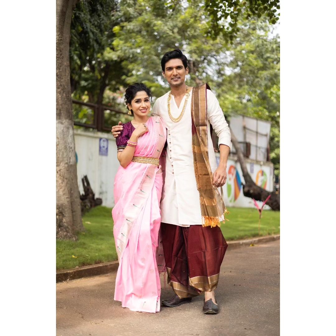 Designer Couple Dress for Wedding | Wedding matching outfits, Couple dress,  Indian wedding dress designers