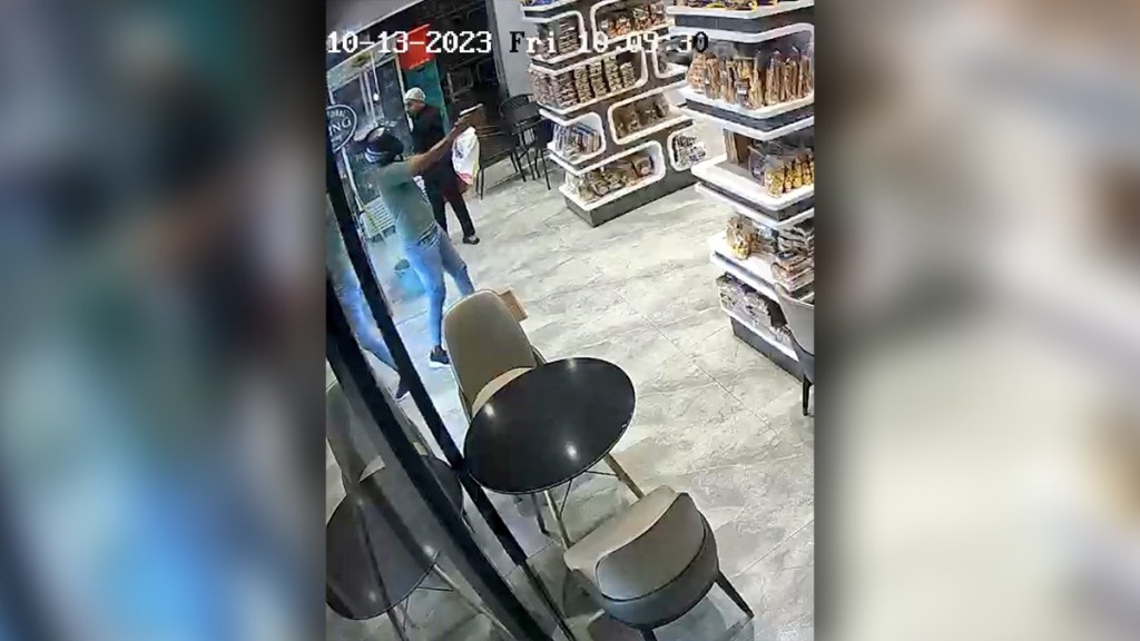 attempt to fire at bakery failed