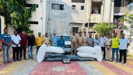 cash 28 lakhs seized Chalisgaon jalgaon crushed opium