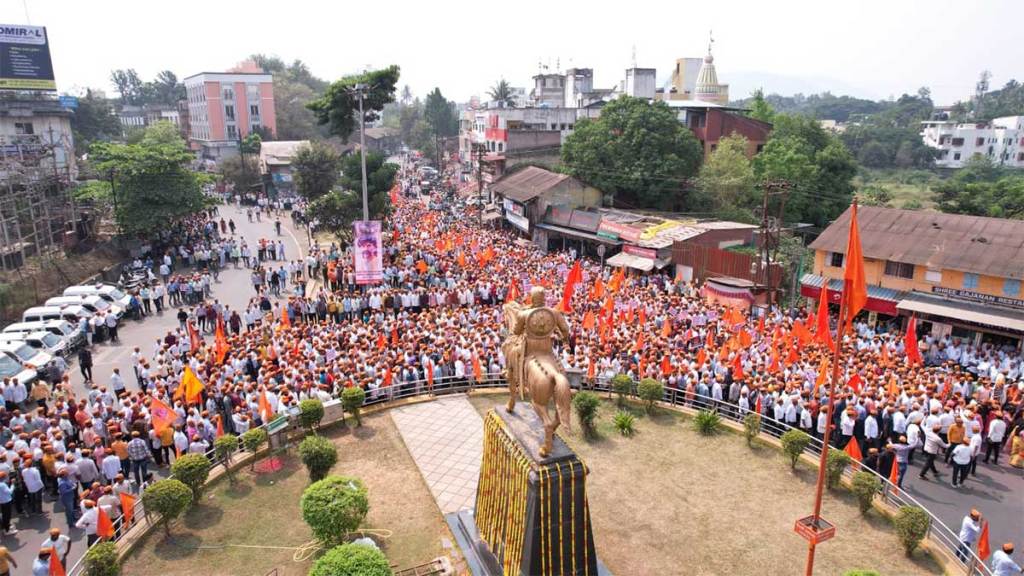 maratha reservation stir grand march in karad for maratha reservation