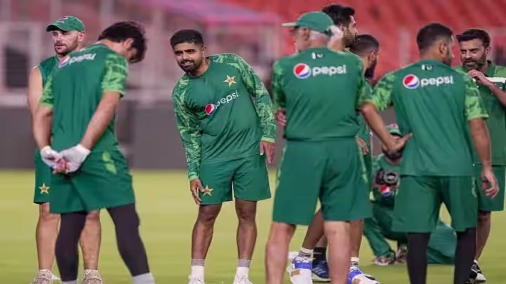 PAK vs AUS: Pakistan's worries increased before the match against Australia many players got viral fever practice session canceled