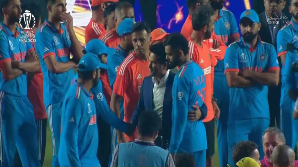 IND vs AUS Final: Rohit-Siraj break down in tears after final loss Sachin Tendulkar consoled Team India