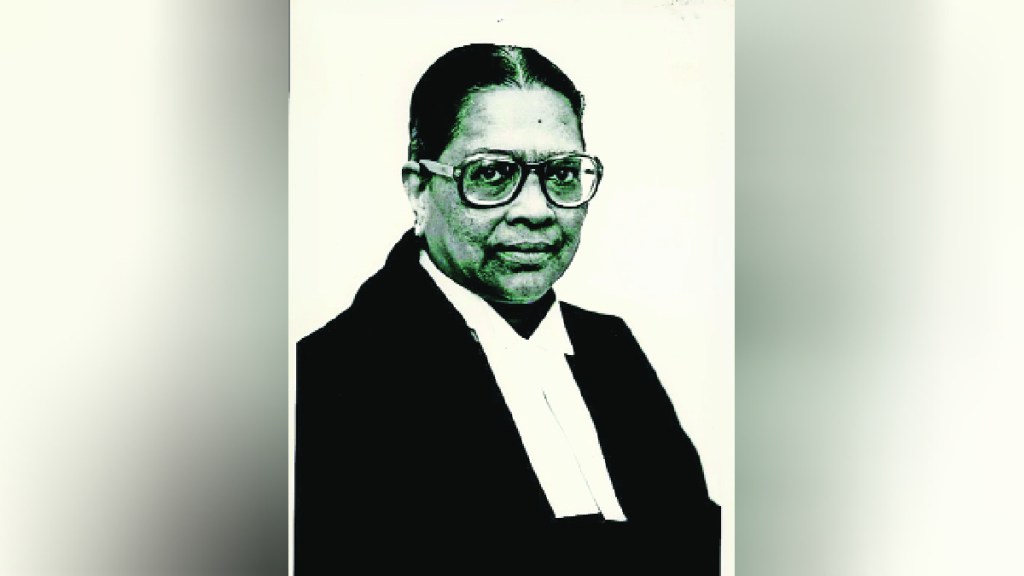 Vyaktivedh The country first woman judge of the Supreme Court Fatima Beevi