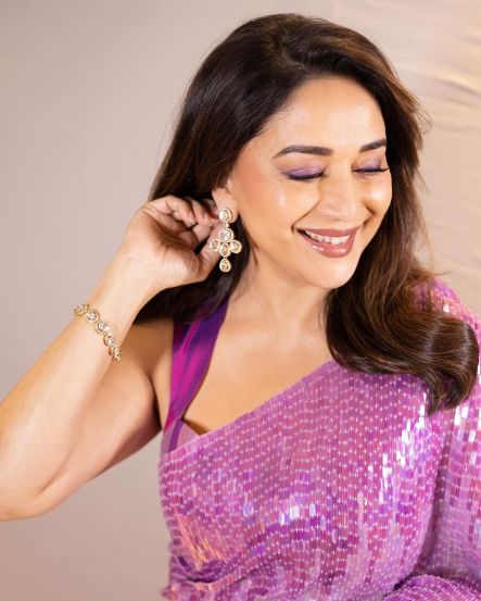 Madhuri Dixit Paithani Saree Video