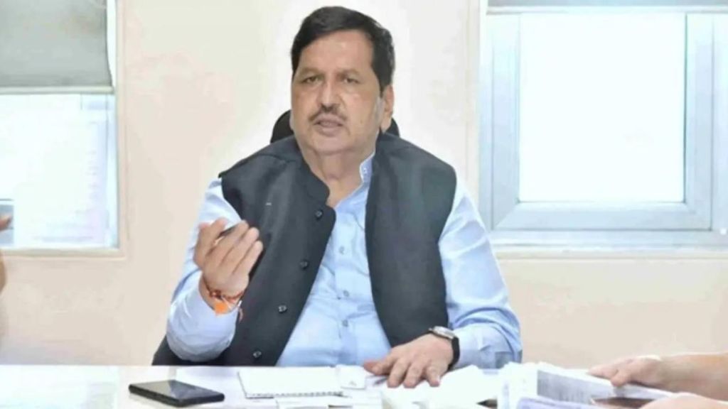 Mangal Prabhat Lodha demand to extend voter registration period