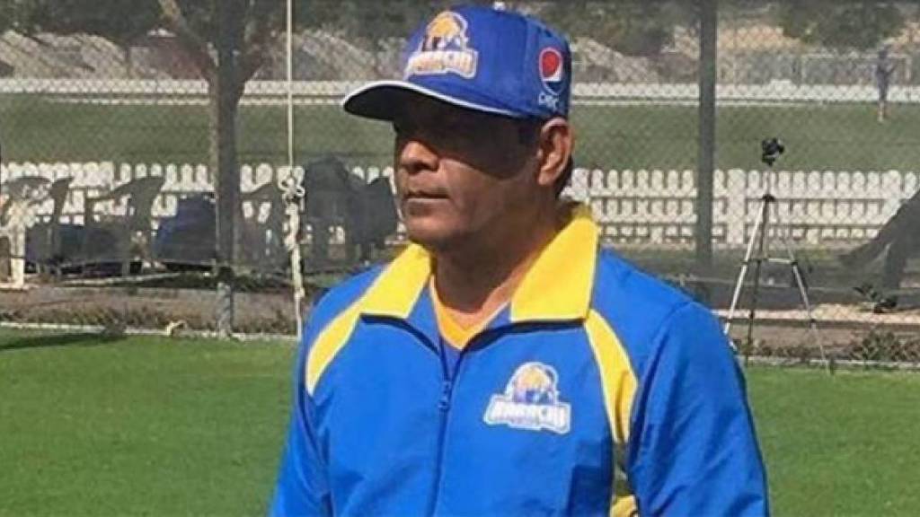 Rashid Latif has sent a legal notice to former cricketer PJ Mir