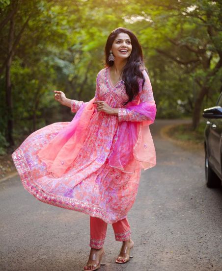 Pooja Sawant Ghagra Choli Look