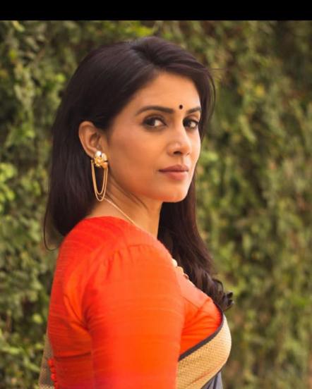 Sonali Kulkarni