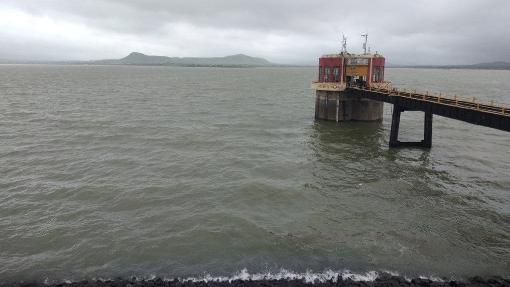 maratha protest, jayakwadi dam, nashik dams, inspection team, inspection of dams in nashik district