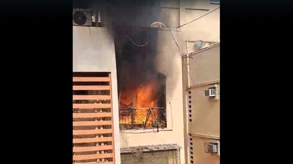 navi mumbai fire, fire breaks out at seawoods, ambika society fire navi mumbai