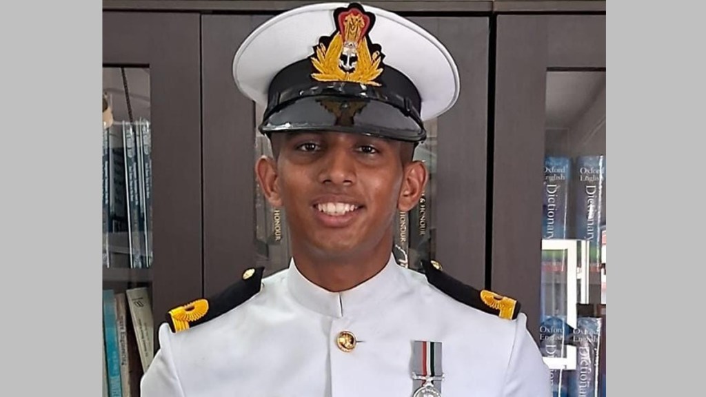 atharva deshmukh navy officer wardha, atharva deshmukh completed his dream