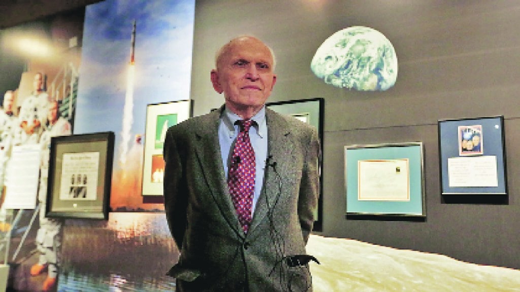 vyaktivedh Frank Borman led the Apollo 8 space mission