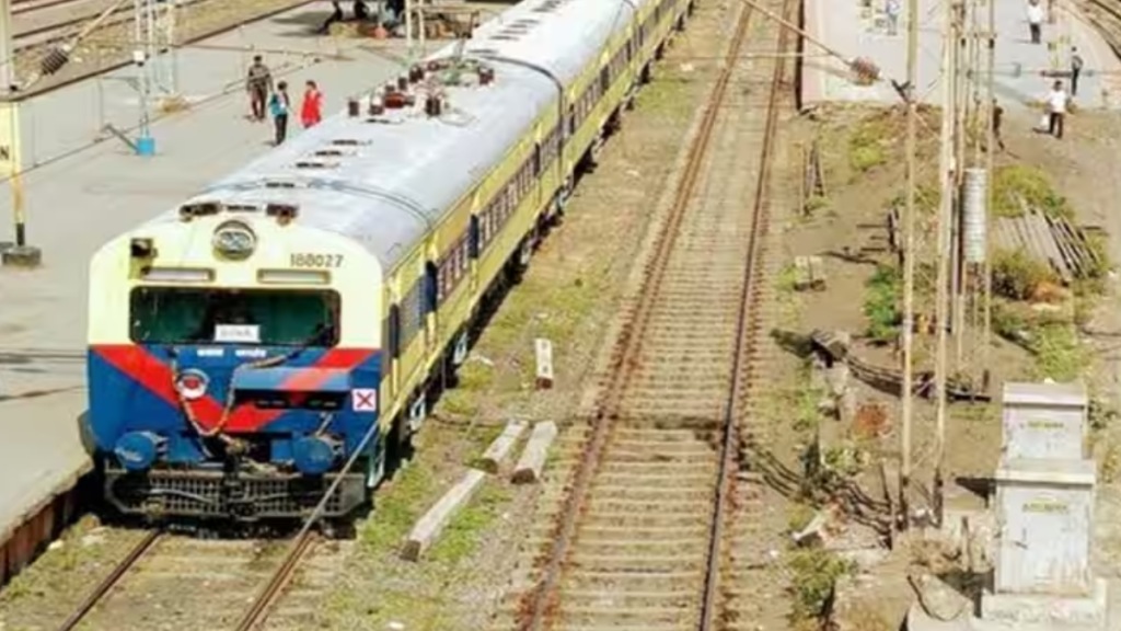 rush Diwali, Central Railway run special MEMU trains between Amravati-Pune Badnera-Nashik