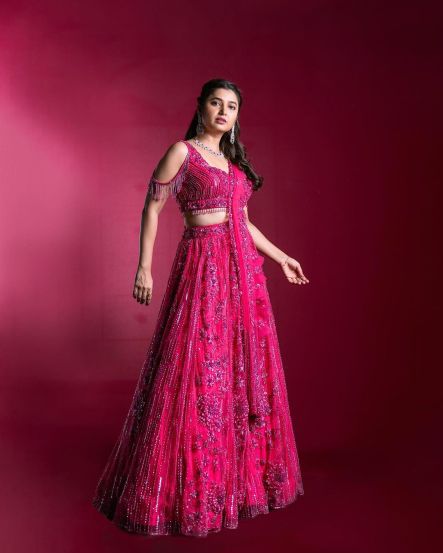 prajakta mali wear 12 kilo ghagra for her new photoshoot