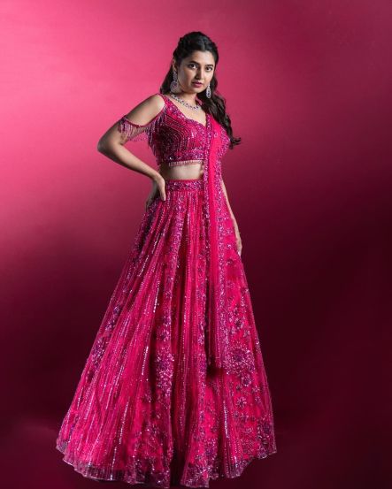 prajakta mali wear 12 kilo ghagra for her new photoshoot