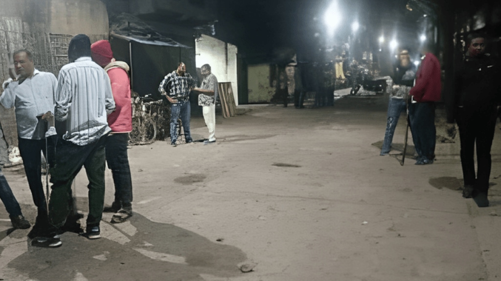 dispute between two groups minor reason stone pelting Qureshi Chowk area akola