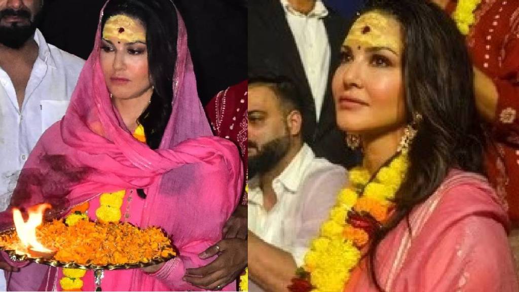 sunny-leone-ganga-aarti