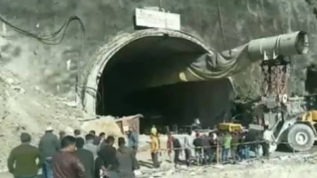 under-construction tunnel collapses in Uttarakhand