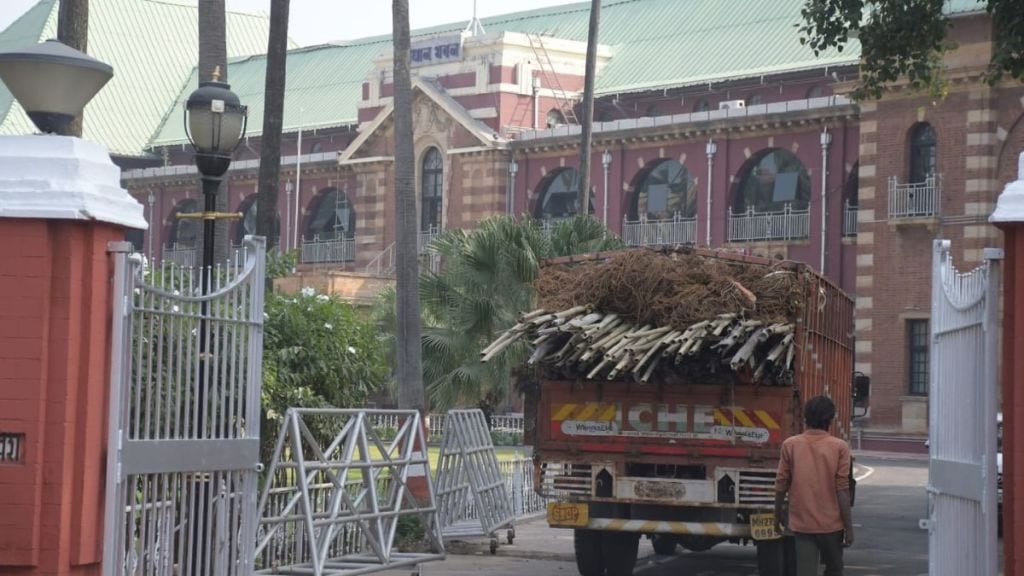 Preparations by administration for the winter session of Legislature