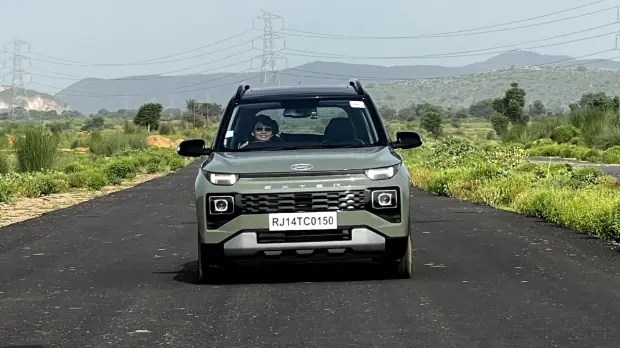 Hyundai च्या या कारची विक्री चांगली सुरू असून ऑक्टोबर २०२३ पर्यंत एकूण ३१ हजार १७४ युनिट्सची विक्री झाली.