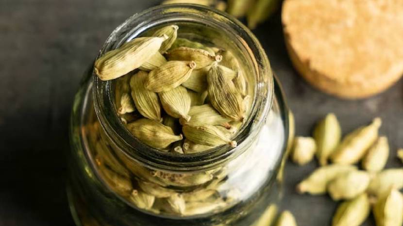 Cardamom Benefits Little Cardamom Will Keep You Fit In Winter Read These Amazing Benefits