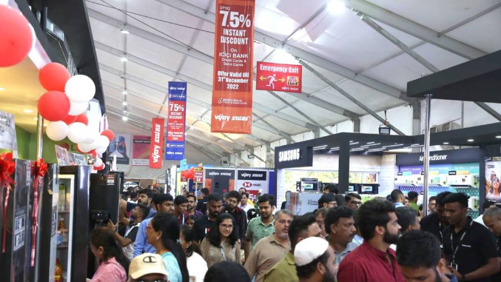 Mumbais largest electronics exhibition organized by Vijay Sales 65 brands at affordable prices